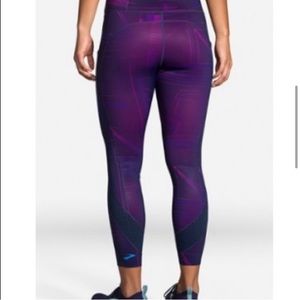 Brooks Method 7/8 running/workout tights 💜